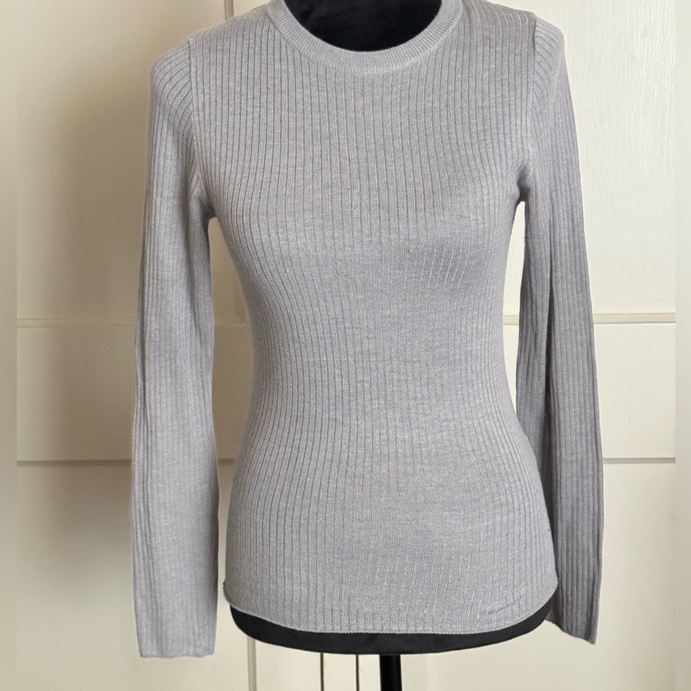 Zara Ribbed Lightweight Sweater Gray As New Condition Long Sleeves Size M